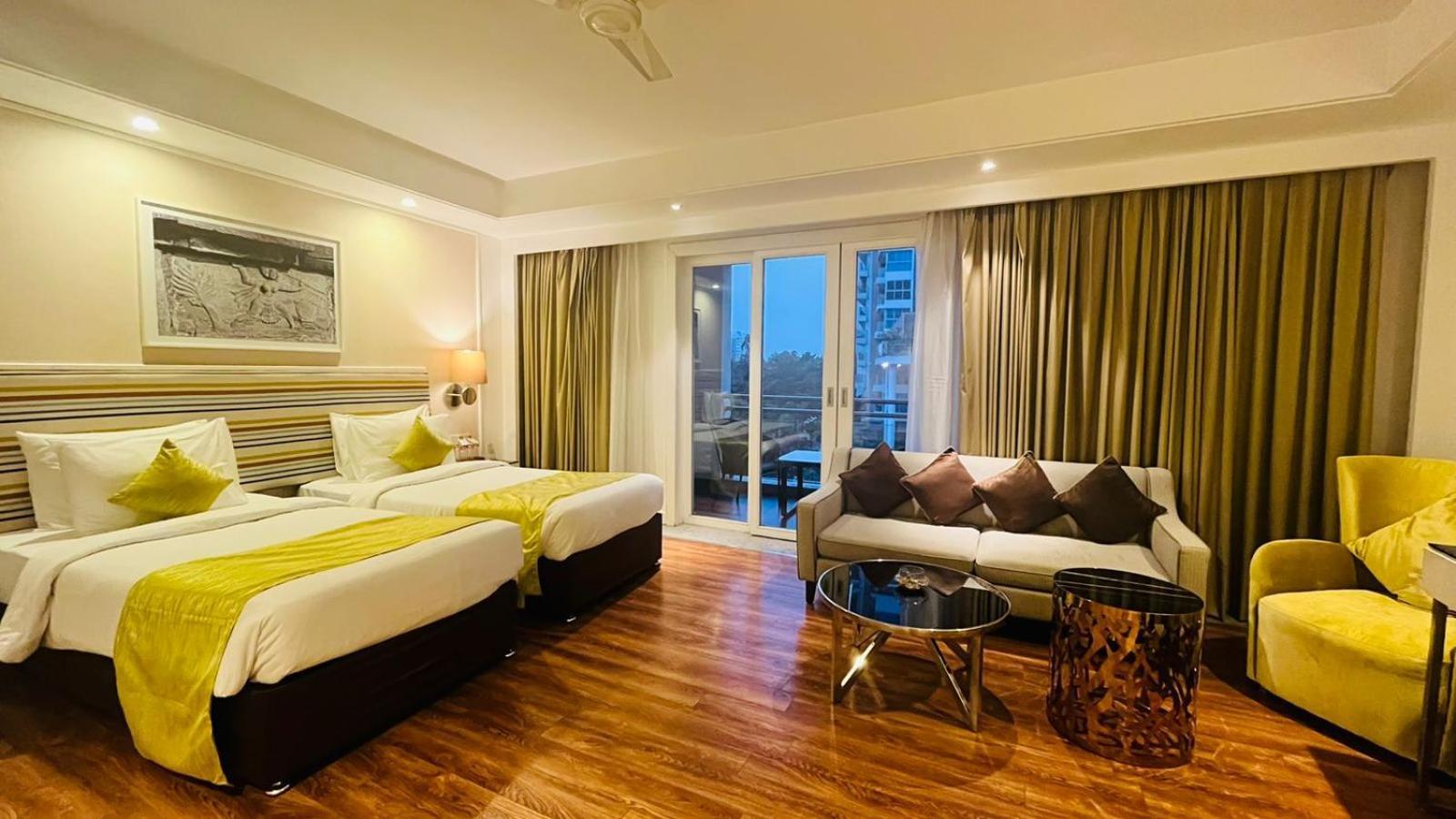Amanora The Fern Hotels & Club Mundhva Εξωτερικό φωτογραφία