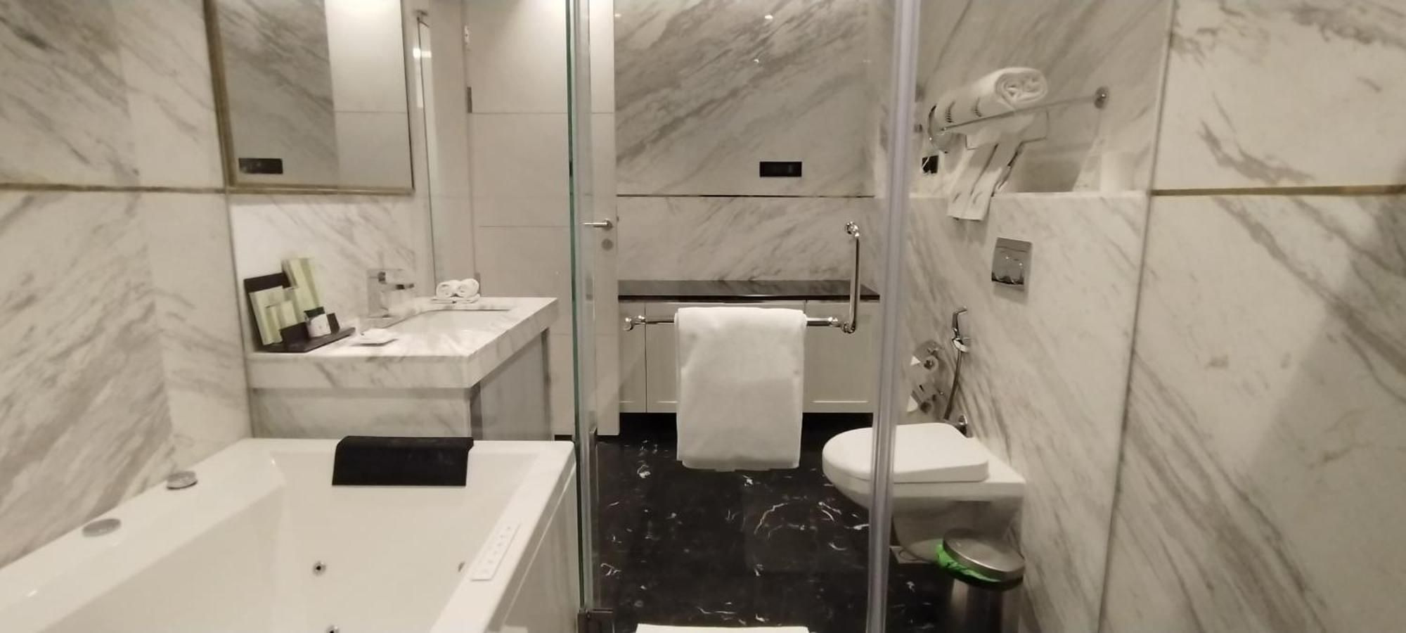 Amanora The Fern Hotels & Club Mundhva Εξωτερικό φωτογραφία