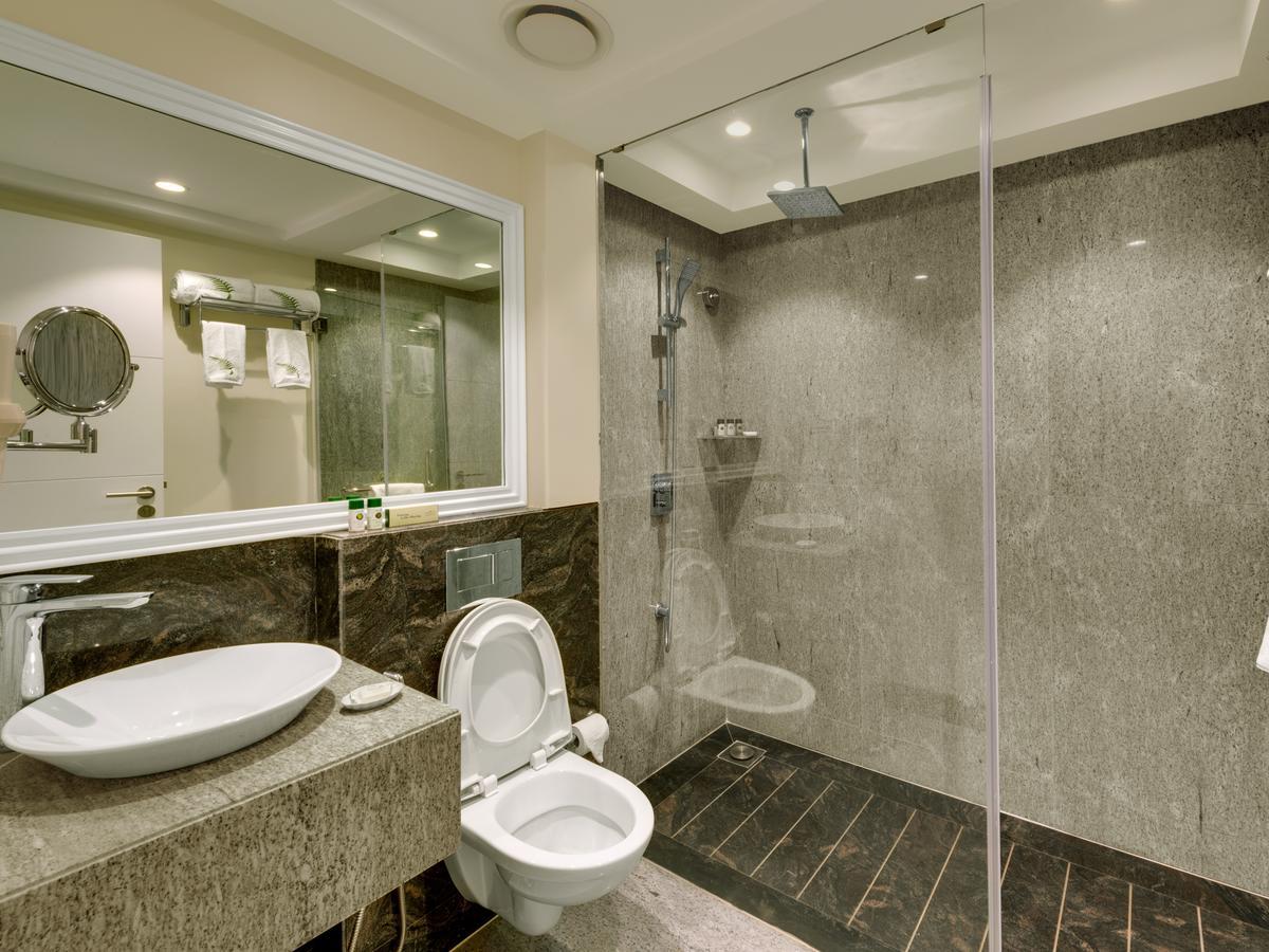 Amanora The Fern Hotels & Club Mundhva Εξωτερικό φωτογραφία